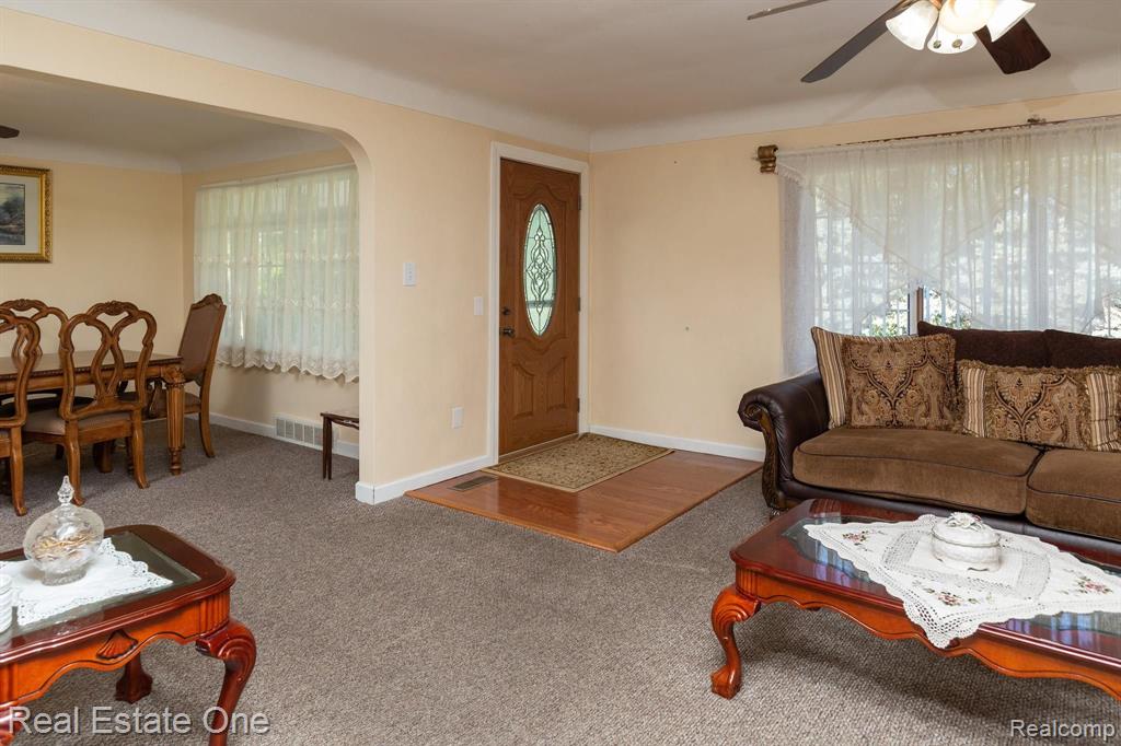 11837 Pardee Road Taylor, MI 48180 - Photo 6 of 54