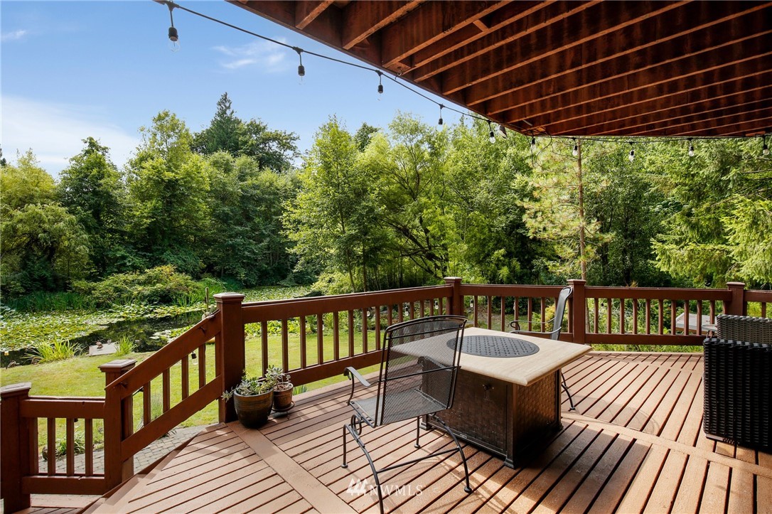 20830 Southeast 145th Street Renton, WA 98059 - Photo 26 of 39 a view of a two chairs in the deck