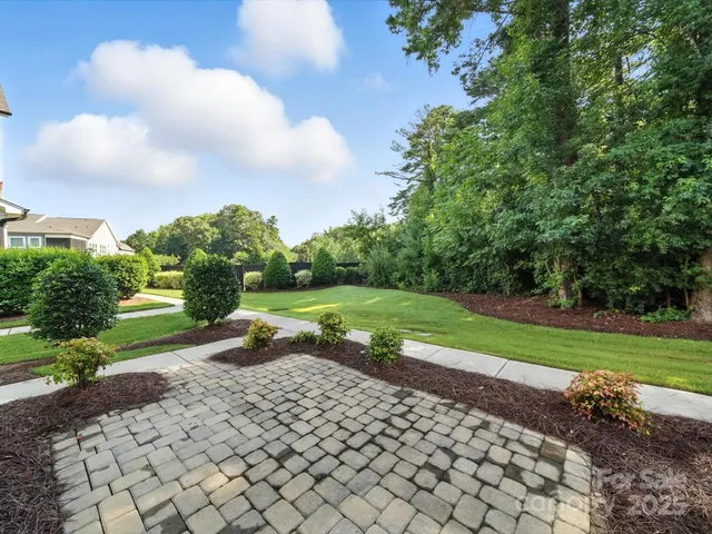 $699,000 | 10026 Wayfair Meadow Court, Charlotte, NC 28277