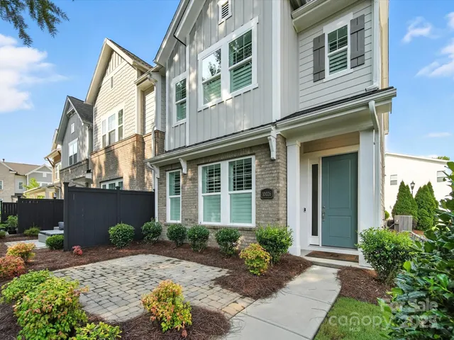 $699,000 | 10026 Wayfair Meadow Court, Charlotte, NC 28277