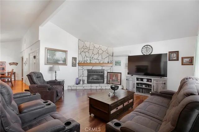 $287,000 | 521 Bermuda Drive, Hemet, CA 92543