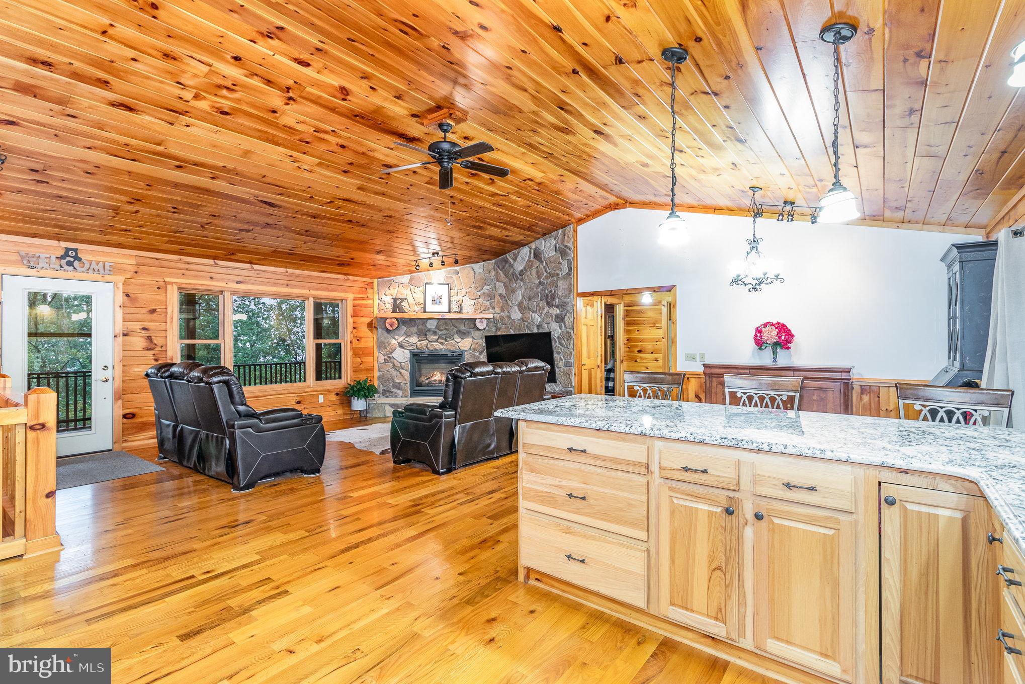 45 Loop Road Biglerville, PA 17307 - Photo 6 of 36 Gallery Image 6
