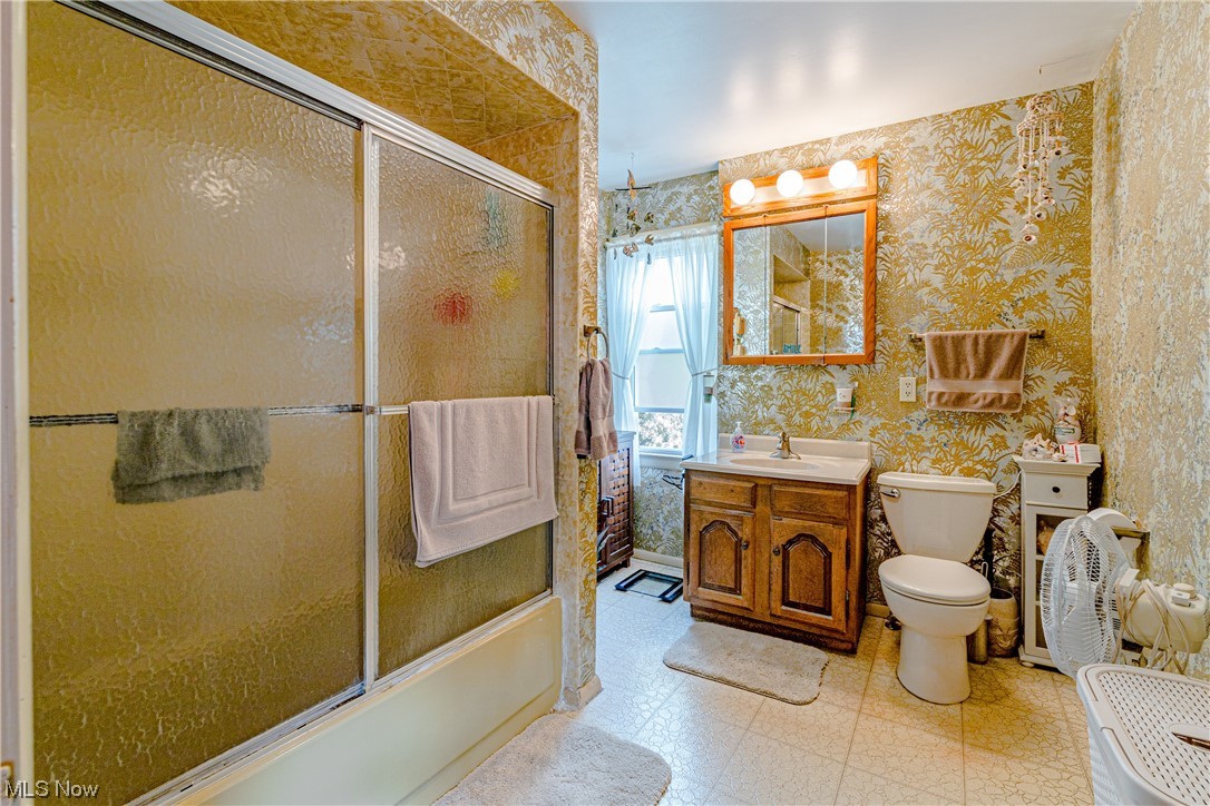 4742 Burleigh Road Cleveland, OH 44125 - Photo 10 of 13 Bathroom