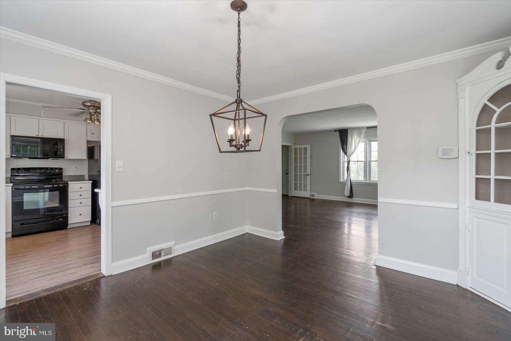 8141 Glen Gary Road Towson, MD 21286 - Photo 9 of 43 Gallery Image 9
