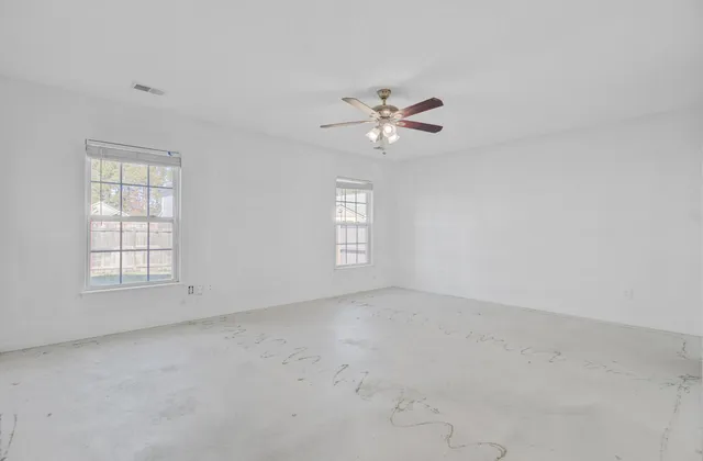 $299,900 | 336 Briarbend Road, Goose Creek, SC 29445