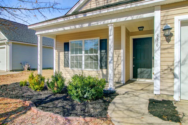$299,900 | 336 Briarbend Road, Goose Creek, SC 29445