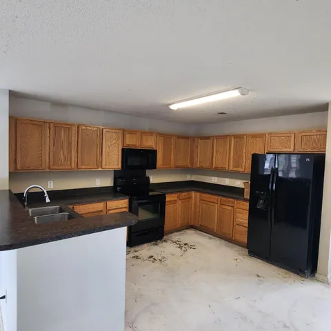 $299,900 | 336 Briarbend Road, Goose Creek, SC 29445