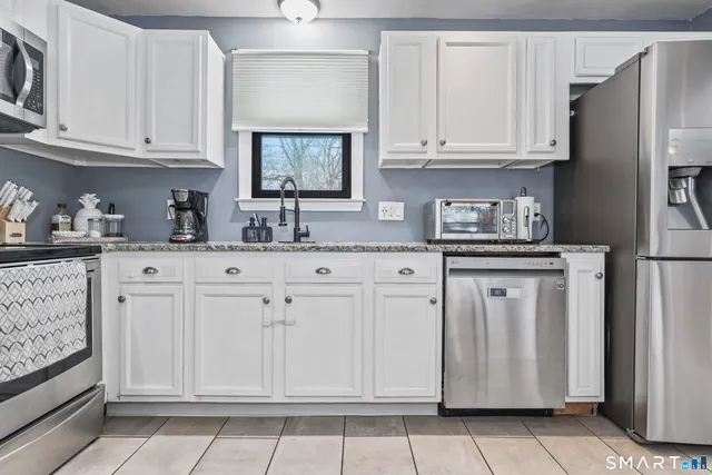 $351,900 | 15 Scott Drive, Torrington, CT 06790