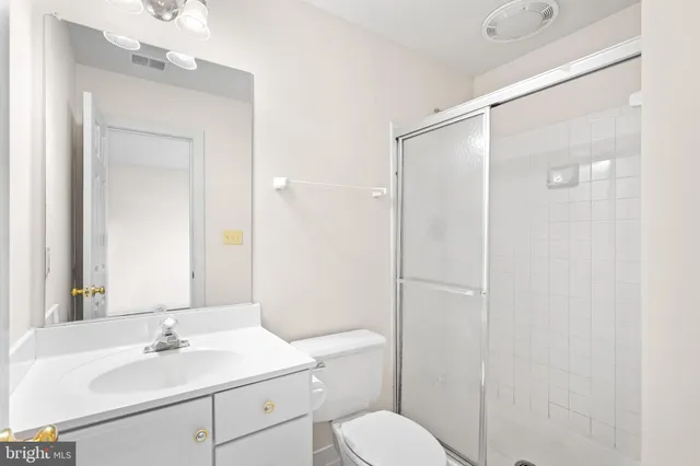 $699,999 | 10508 Forestgate Place, Glenn Dale, MD 20769