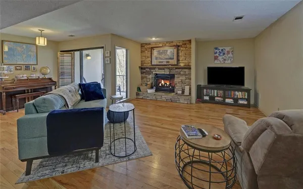 $285,000 | 605 Candler Street, Unit C 3, Gainesville, GA 30501