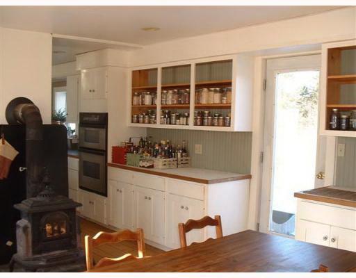 349 Port Clyde Road Tenants Harbor, ME 04860 - Photo 3 of 21 Kitchen.
