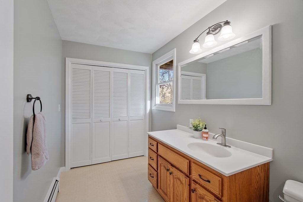 13 R Oakwood Road Acton, MA 01720 - Photo 27 of 41 Gallery Image 27