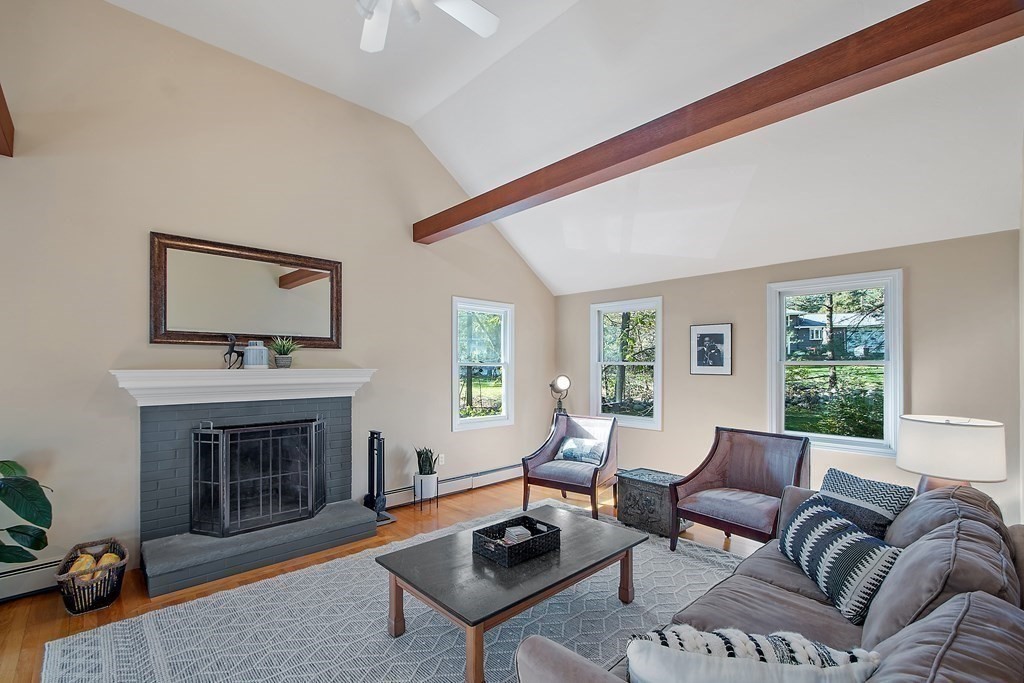 13 R Oakwood Road Acton, MA 01720 - Photo 8 of 41 Gallery Image 8