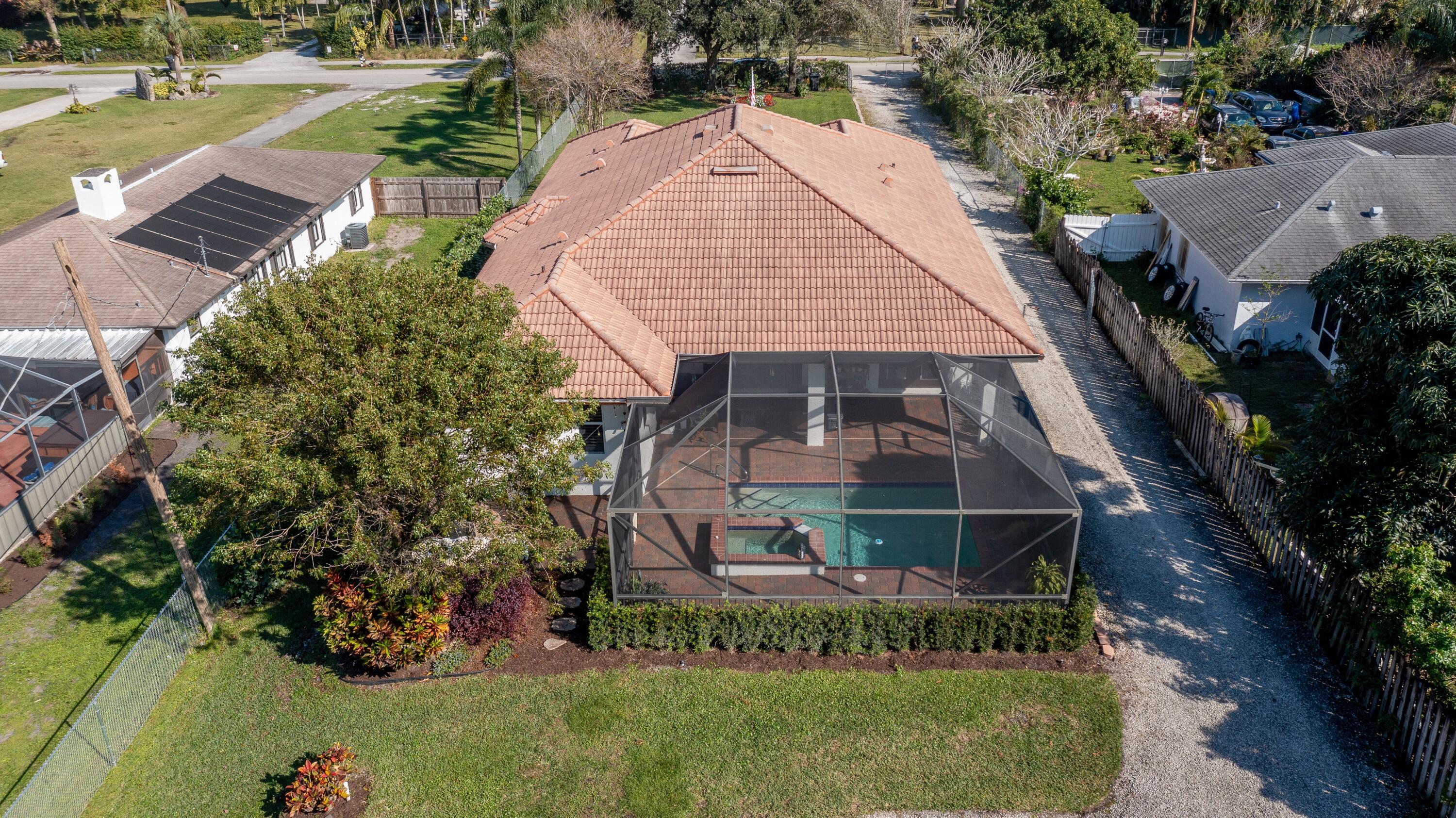 005_Aerial home