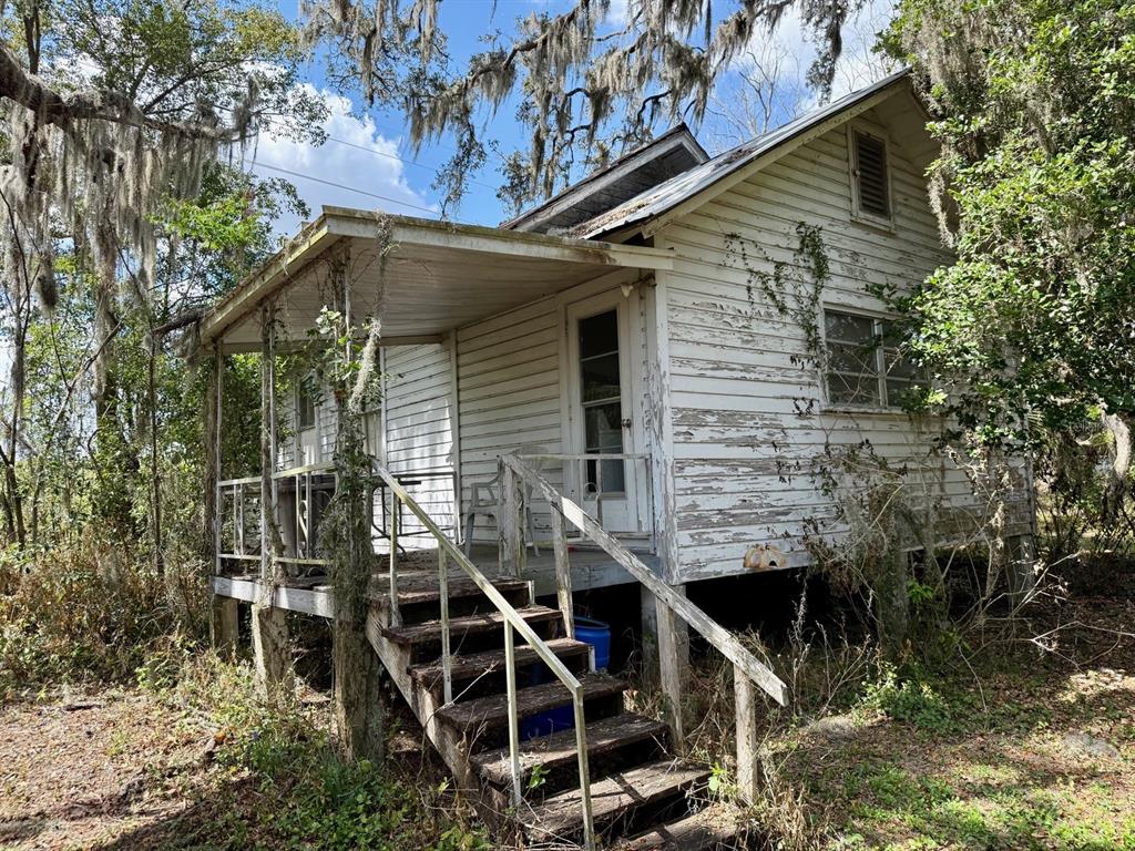 10010 Fort King Road Dade City, FL 33525 - Photo 3 of 36