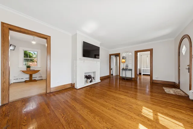 $425,000 | 108 West Naperville Road, Westmont, IL 60559