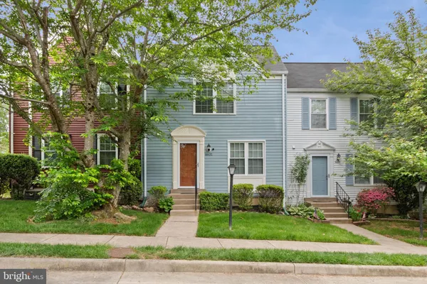 $2,900 | 6631 Rockleigh Way, Alexandria, VA 22315