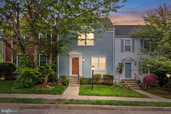 $2,900 | 6631 Rockleigh Way, Alexandria, VA 22315