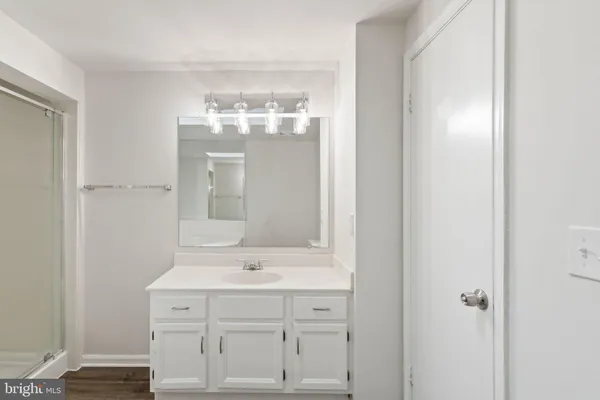 $2,900 | 6631 Rockleigh Way, Alexandria, VA 22315