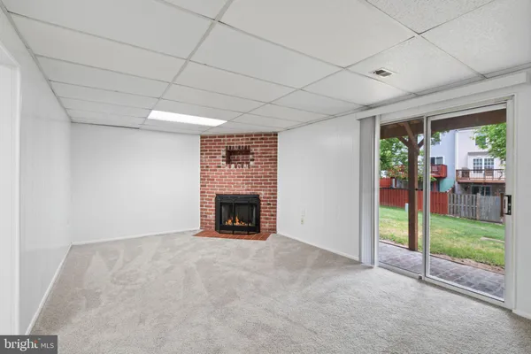 $2,900 | 6631 Rockleigh Way, Alexandria, VA 22315