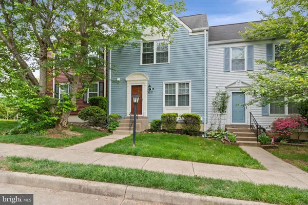 $2,900 | 6631 Rockleigh Way, Alexandria, VA 22315