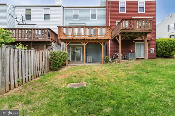 $2,900 | 6631 Rockleigh Way, Alexandria, VA 22315