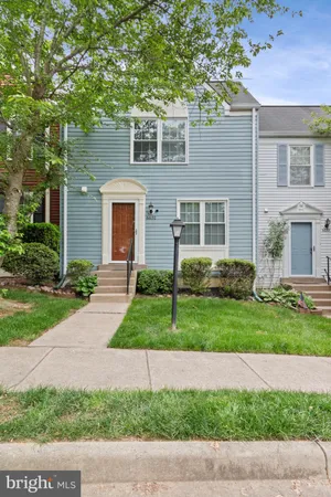 $2,900 | 6631 Rockleigh Way, Alexandria, VA 22315