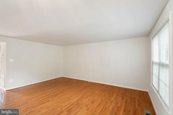$2,900 | 6631 Rockleigh Way, Alexandria, VA 22315
