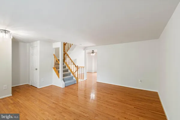 $2,900 | 6631 Rockleigh Way, Alexandria, VA 22315