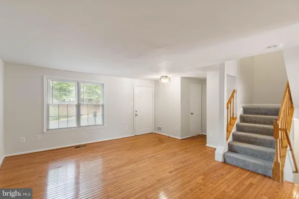$2,900 | 6631 Rockleigh Way, Alexandria, VA 22315