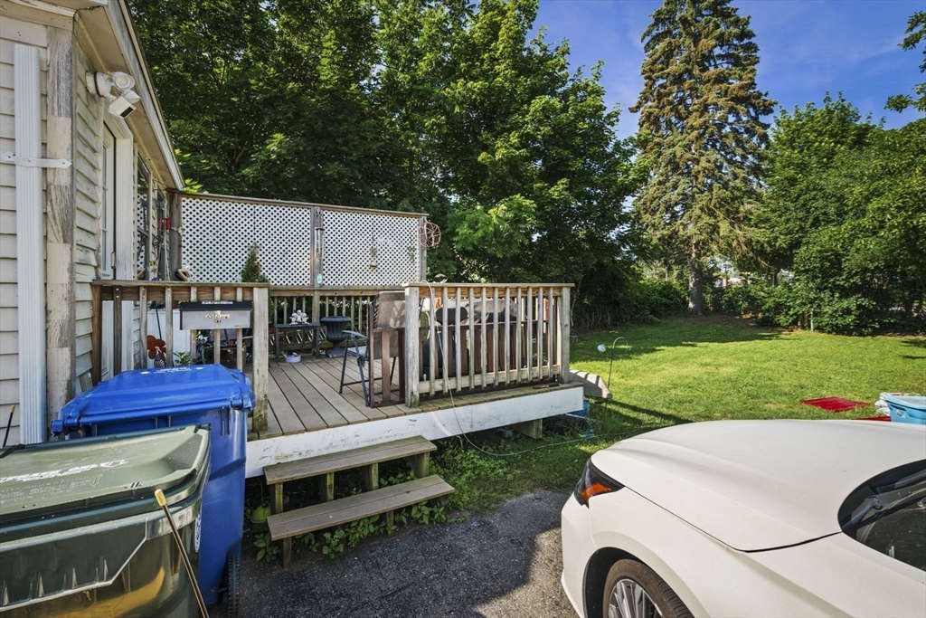 41 Endicott Street Danvers, MA 01923 - Photo 11 of 34