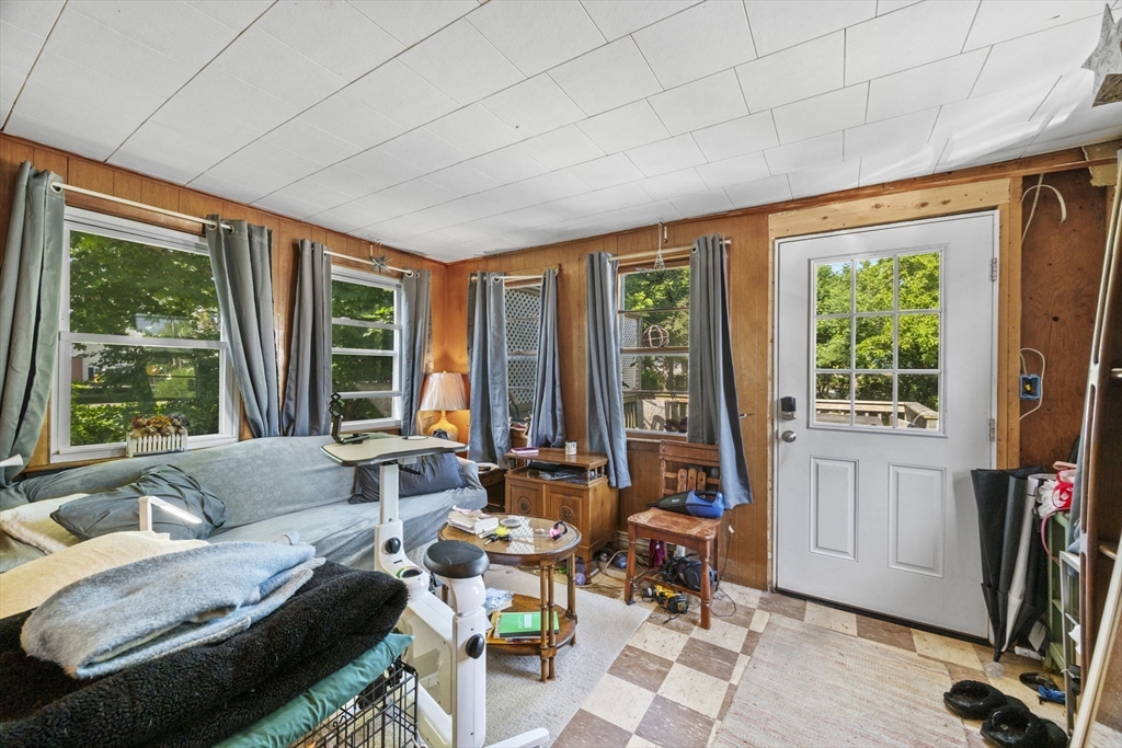 41 Endicott Street Danvers, MA 01923 - Photo 15 of 34