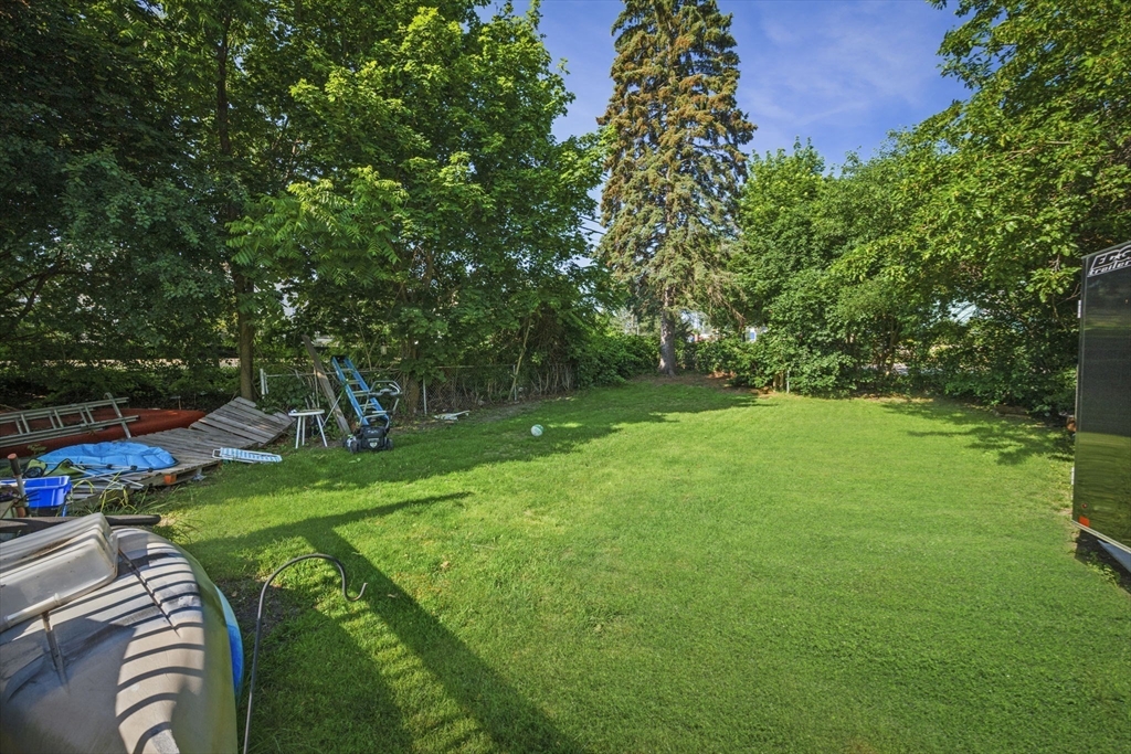 41 Endicott Street Danvers, MA 01923 - Photo 5 of 34