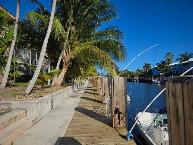 $229,000 | 4500 North Federal Highway, Unit 303, Lighthouse Point, FL 33064