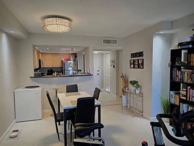 $229,000 | 4500 North Federal Highway, Unit 303, Lighthouse Point, FL 33064