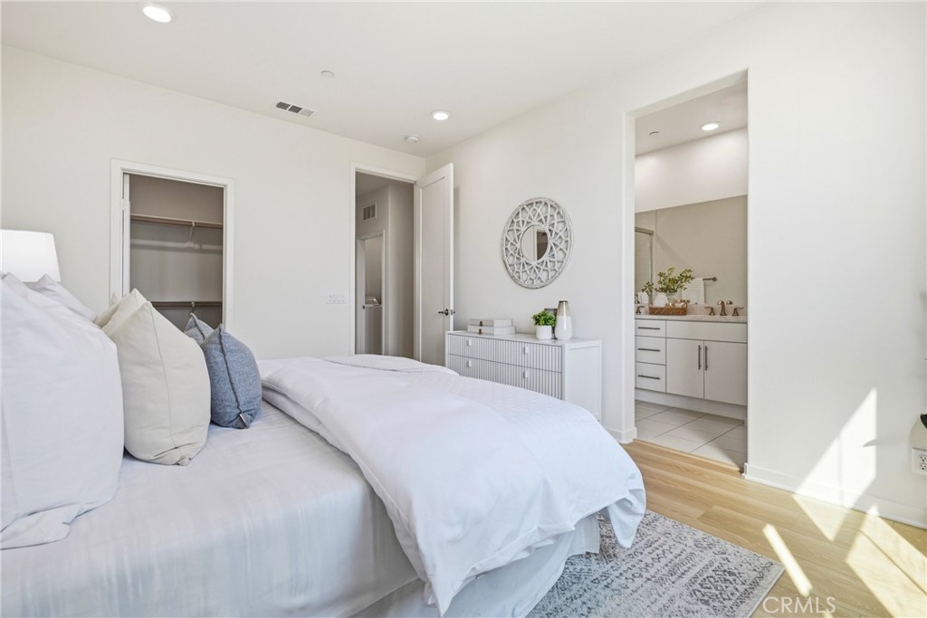 125 Mongoose Irvine, CA 92618 - Photo 22 of 30