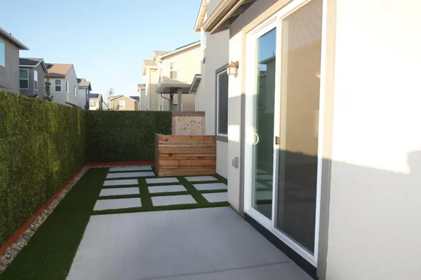 a picture of city view