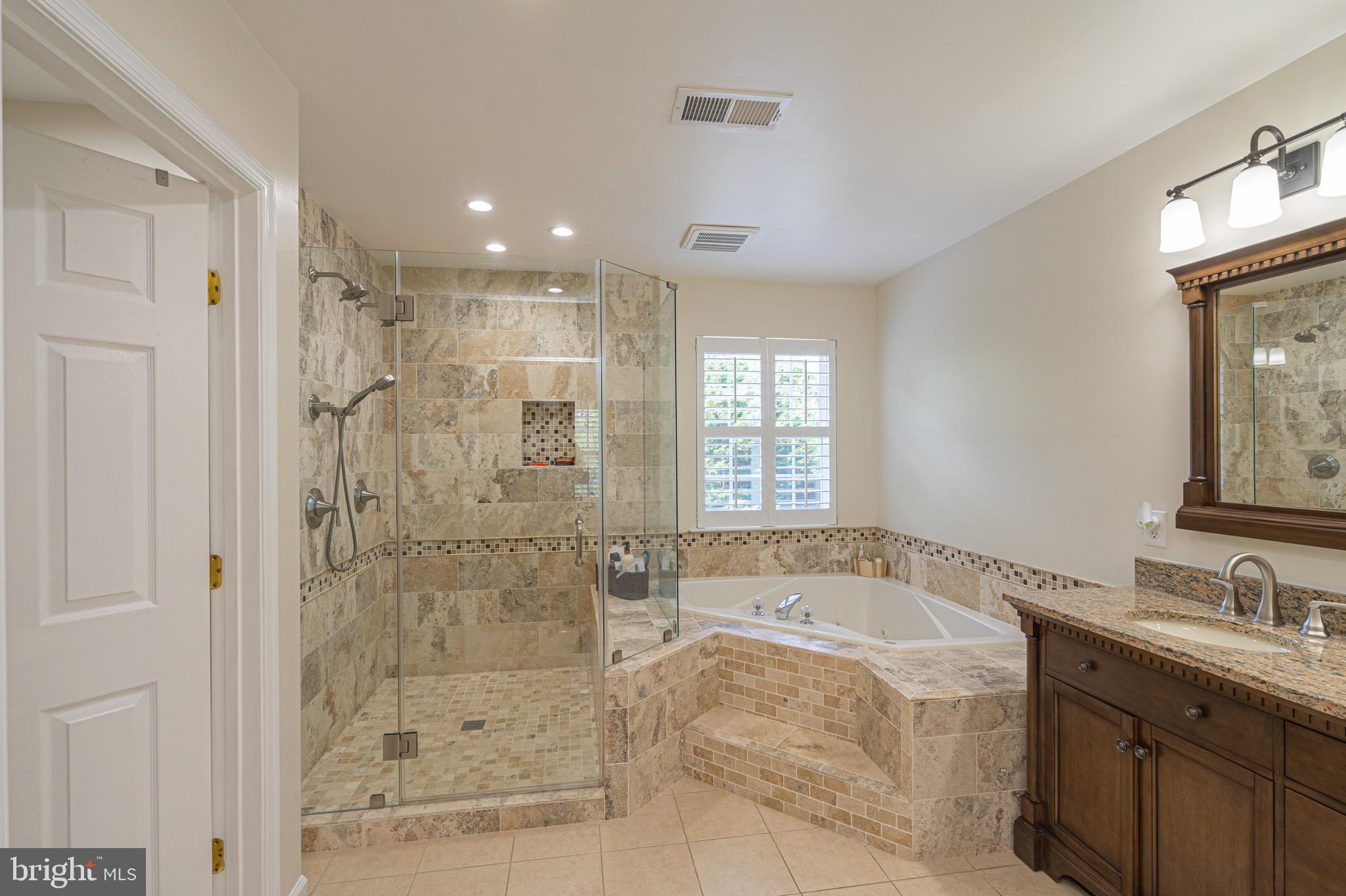 10810 Avonlea Ridge Place Damascus, MD 20872 - Photo 20 of 36 Completely remodeled owners ensuite.