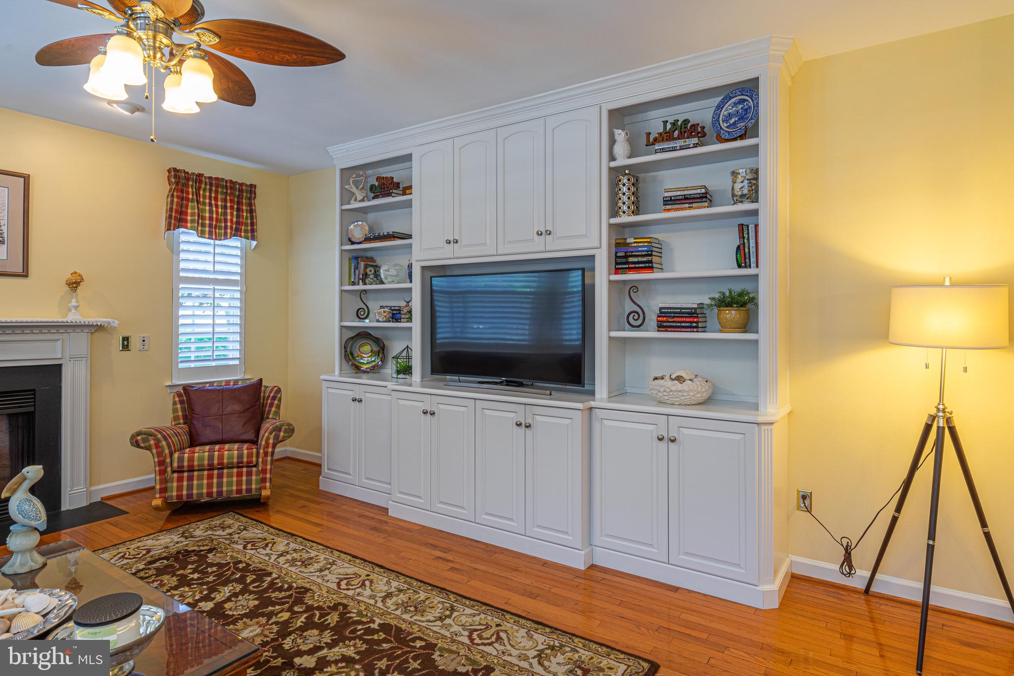 10810 Avonlea Ridge Place Damascus, MD 20872 - Photo 7 of 36 Custom built ins in the family room.