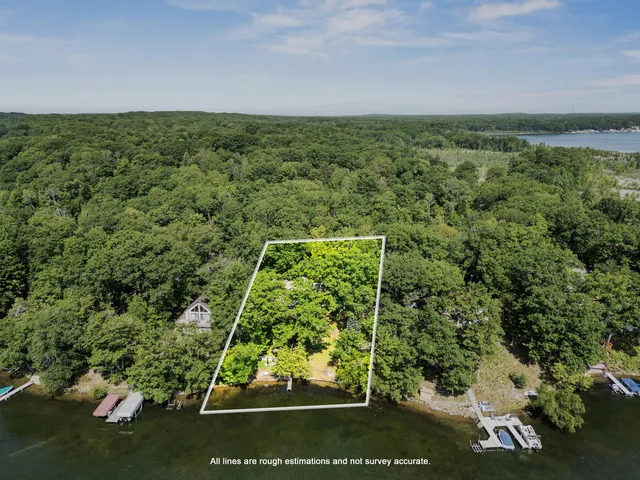 $519,000 | 9898 South Pritchard Drive, Stanwood, MI 49346