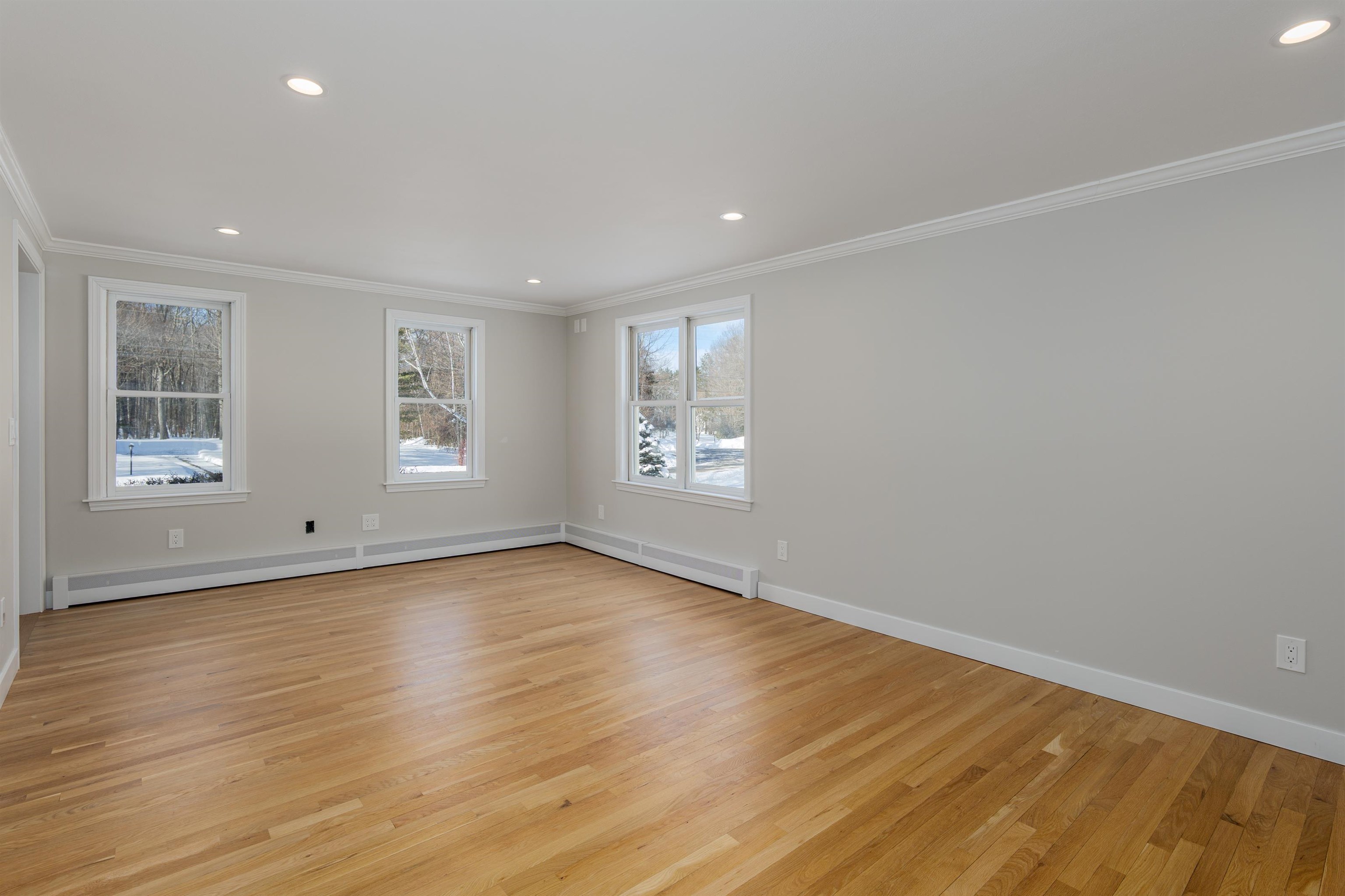 53 Munroe Drive Hampstead, NH 03826 - Photo 17 of 44