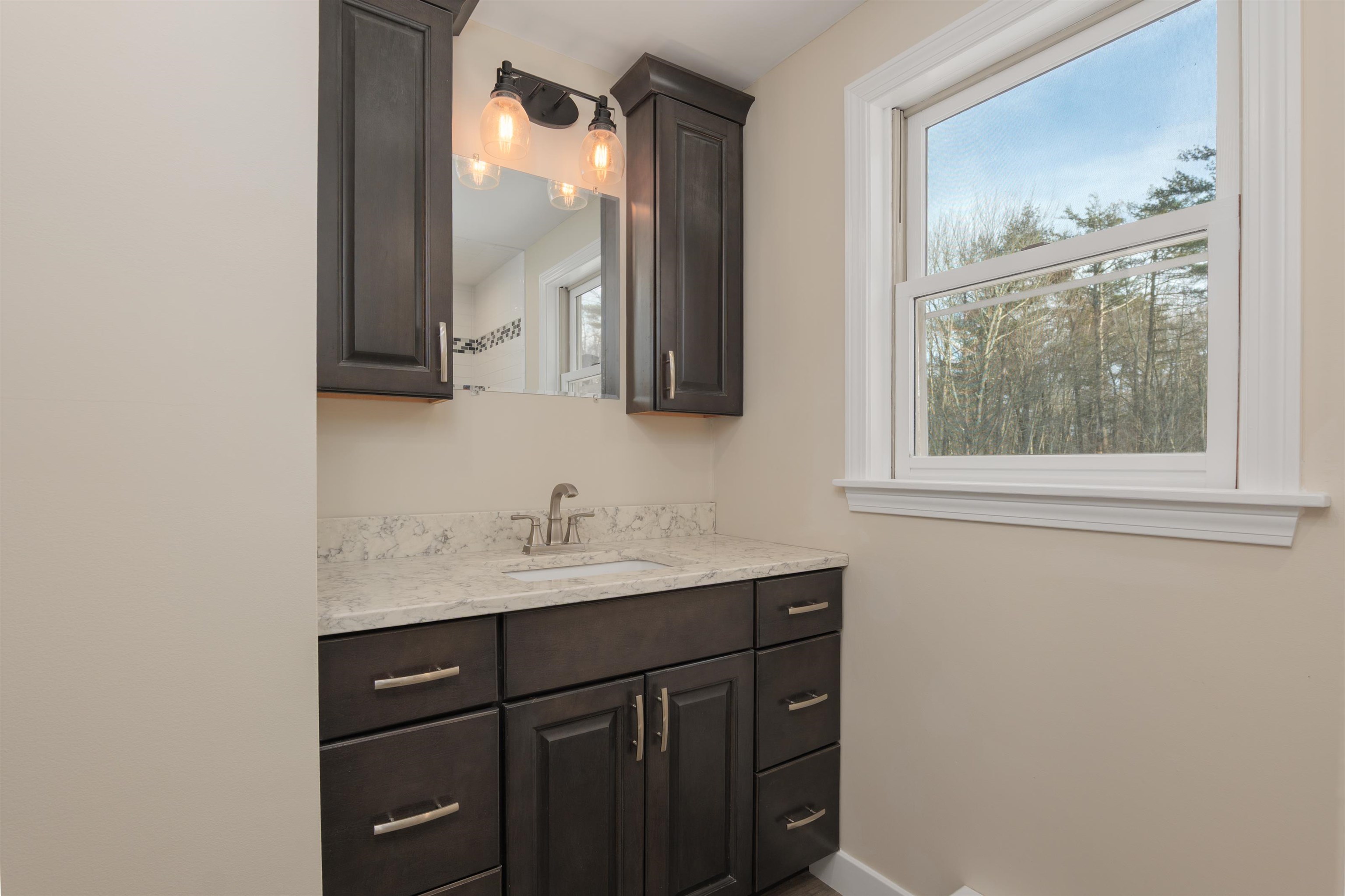 53 Munroe Drive Hampstead, NH 03826 - Photo 26 of 44