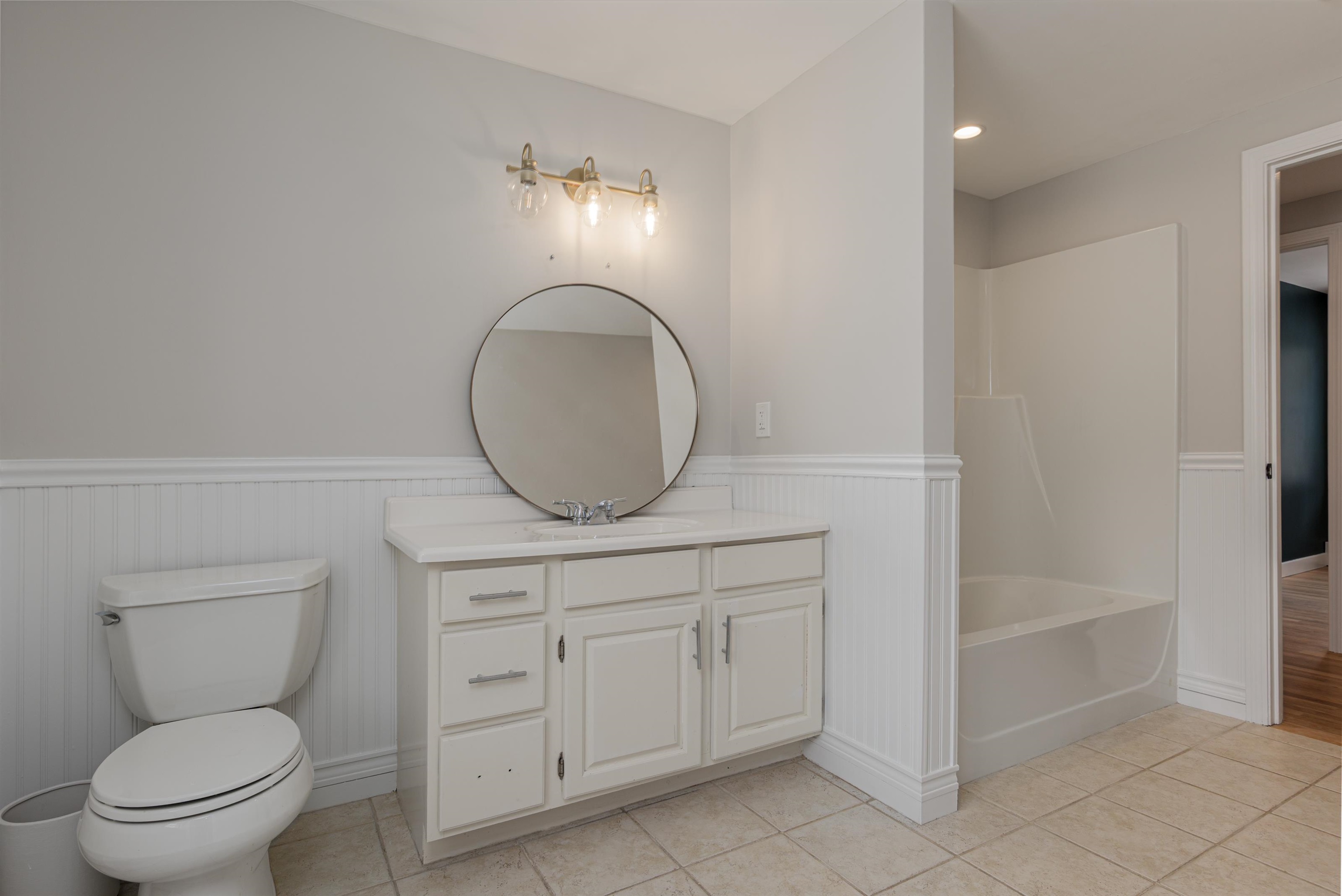 53 Munroe Drive Hampstead, NH 03826 - Photo 27 of 44