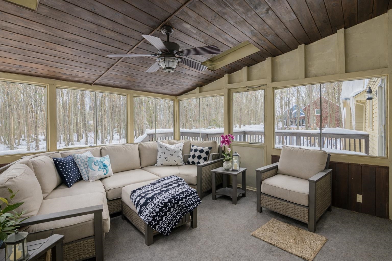 53 Munroe Drive Hampstead, NH 03826 - Photo 34 of 44