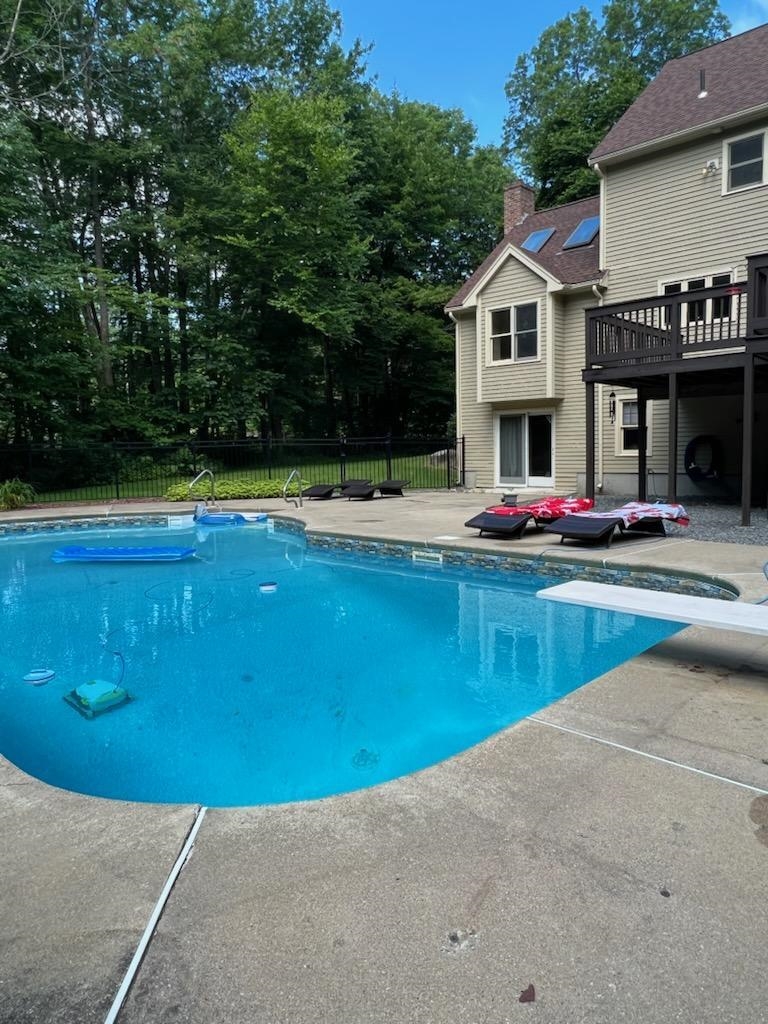 53 Munroe Drive Hampstead, NH 03826 - Photo 37 of 44