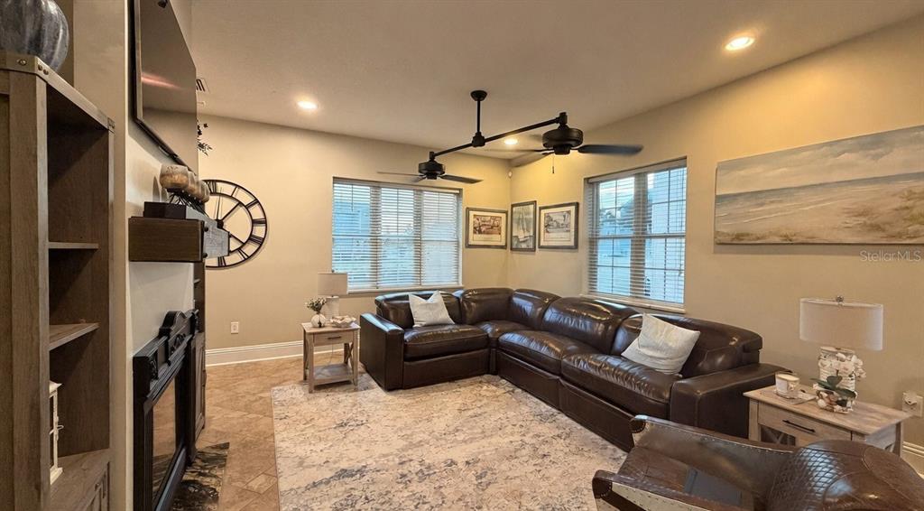 1420 Reunion Boulevard Reunion, FL 34747 - Photo 11 of 43