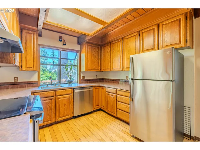 $558,000 | 975 Southwest Florence Court, Gresham, OR 97080