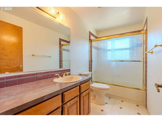 $558,000 | 975 Southwest Florence Court, Gresham, OR 97080