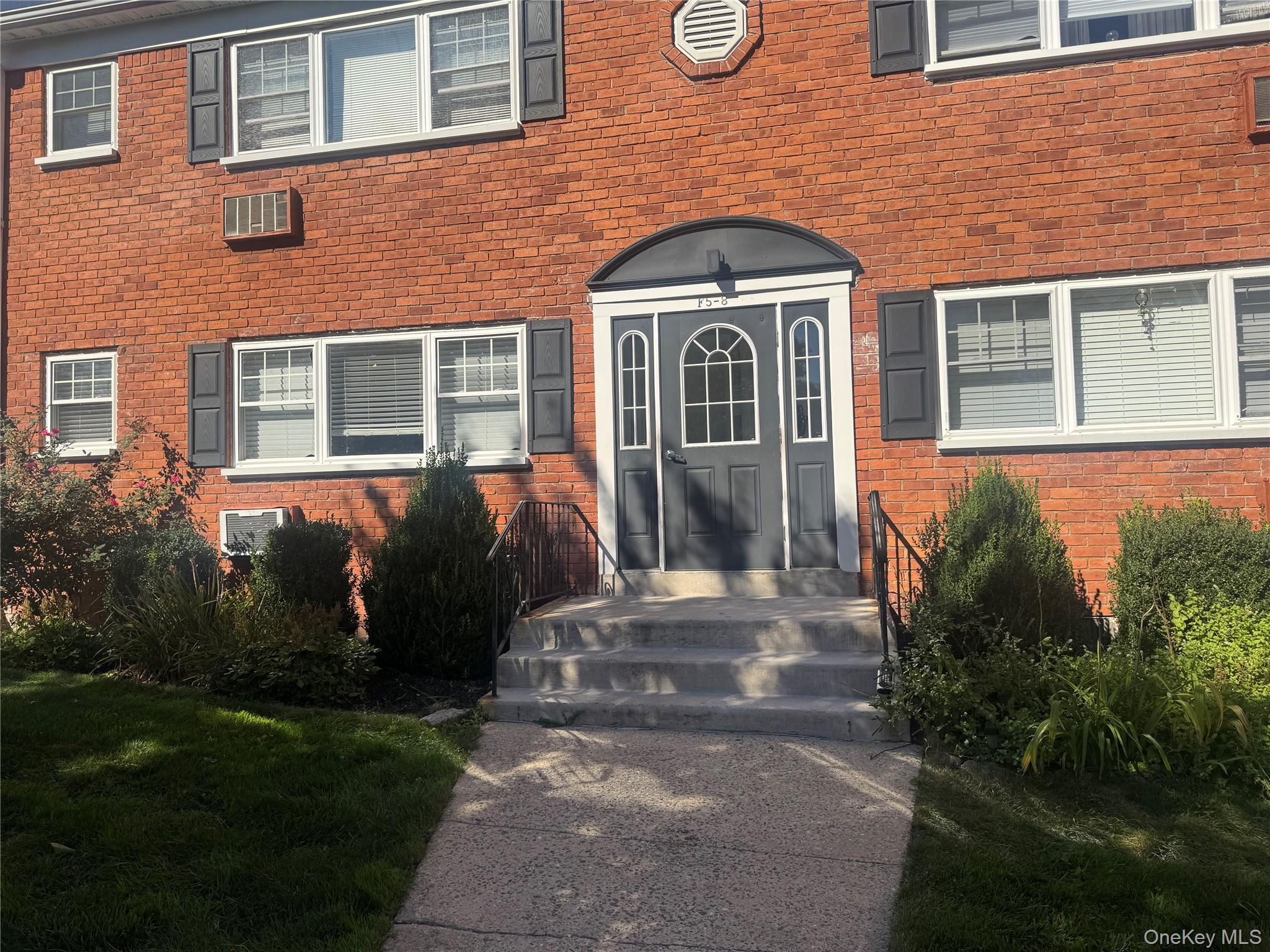 1879 Crompond Road, Unit F6 Peekskill, NY 10566 - Photo 1 of 15 Gallery Image 1