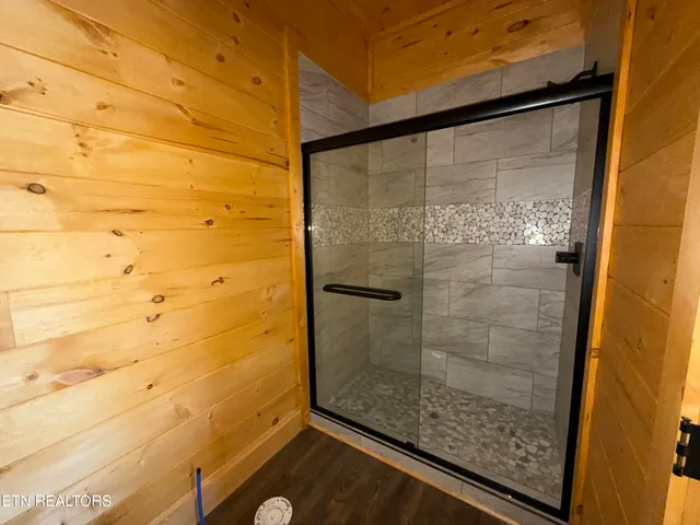 $1,099,900 | 775 Chickasaw Gap Way, Pigeon Forge, TN 37863